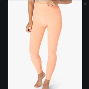 Beyond Yoga Caught in the midi HighWaisted Legging